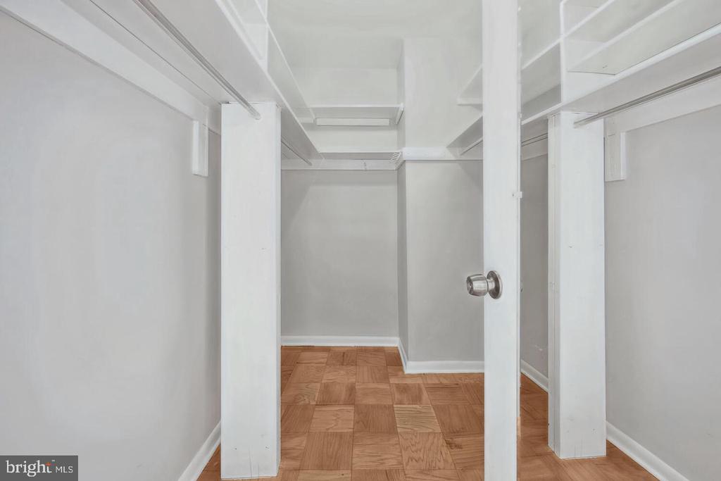 5101 RIVER ROAD W Unit: 1912