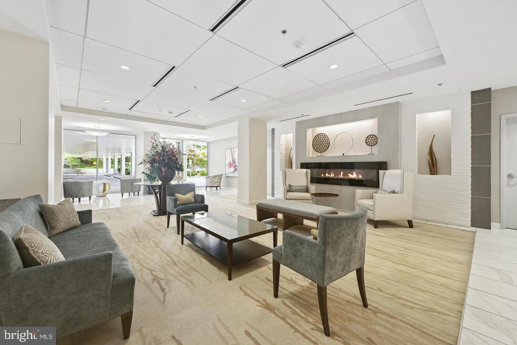 5101 RIVER ROAD W Unit: 1912
