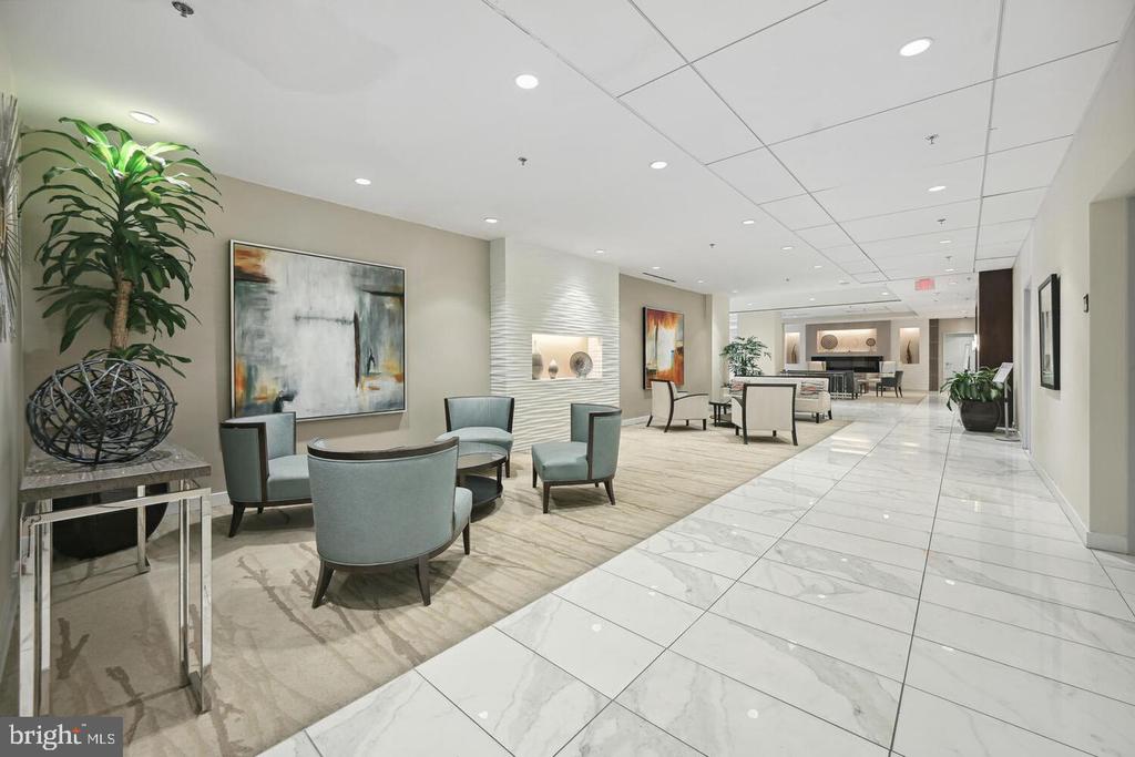 5101 RIVER ROAD W Unit: 1912