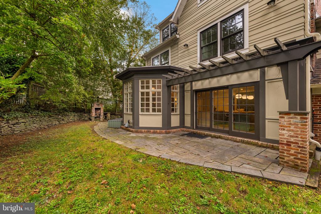 5107 RIVER HILL ROAD