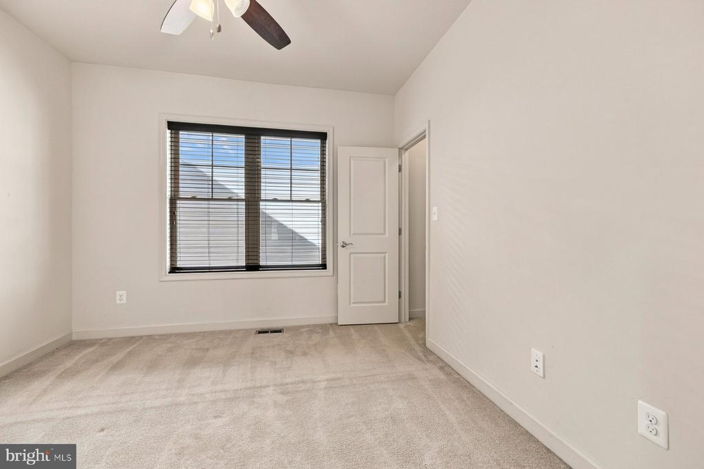 13802 TRIBUTE PARKWAY