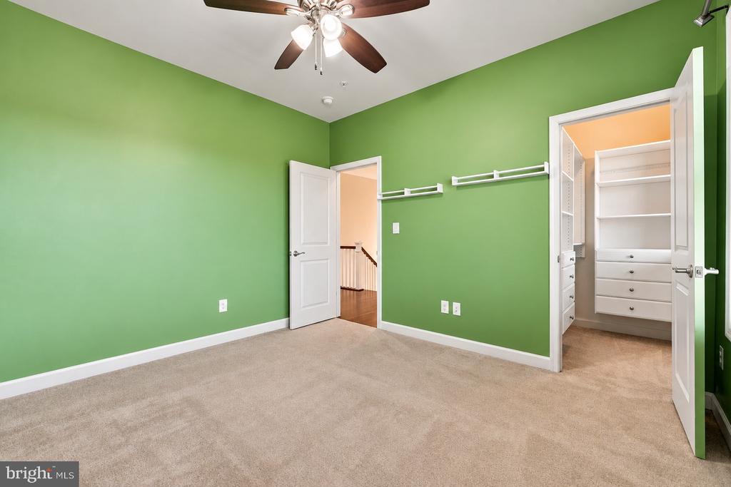 13802 TRIBUTE PARKWAY
