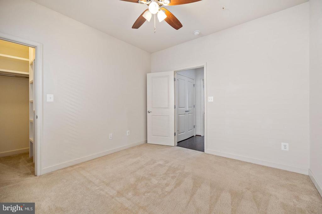 13802 TRIBUTE PARKWAY