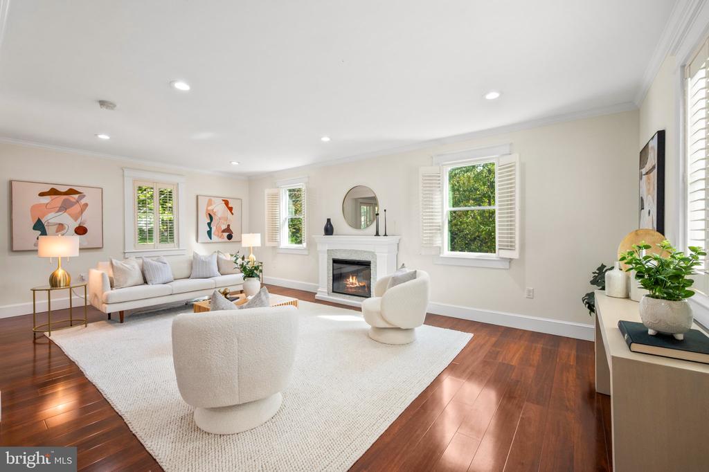 406 LEIGHTON AVENUE