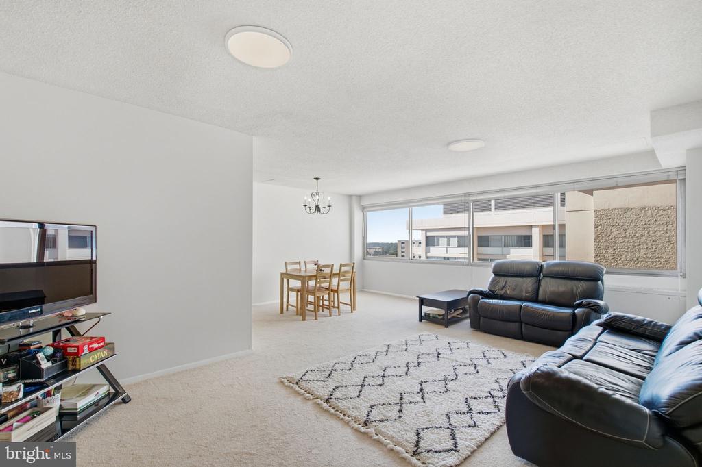 4515 WILLARD AVENUE Unit: 2415S