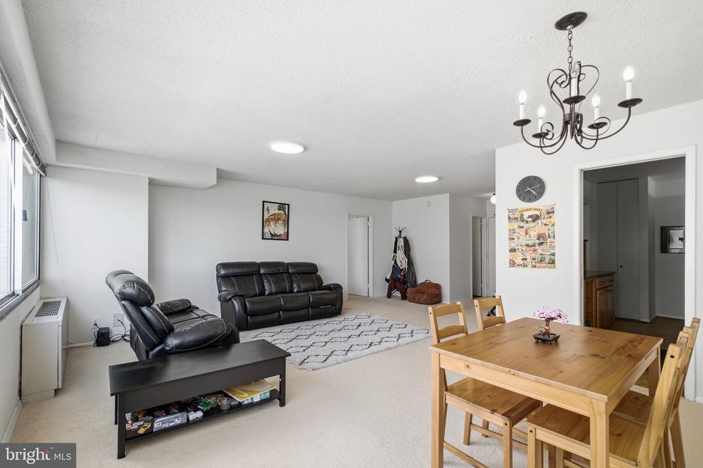 4515 WILLARD AVENUE Unit: 2415S