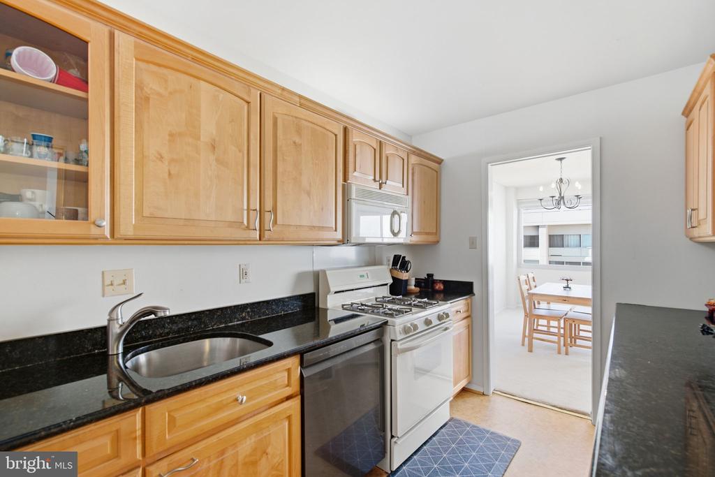 4515 WILLARD AVENUE Unit: 2415S