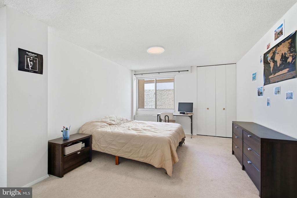 4515 WILLARD AVENUE Unit: 2415S