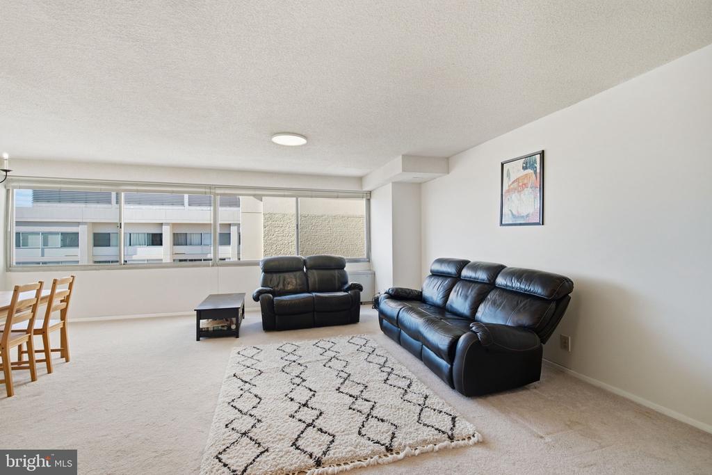 4515 WILLARD AVENUE Unit: 2415S