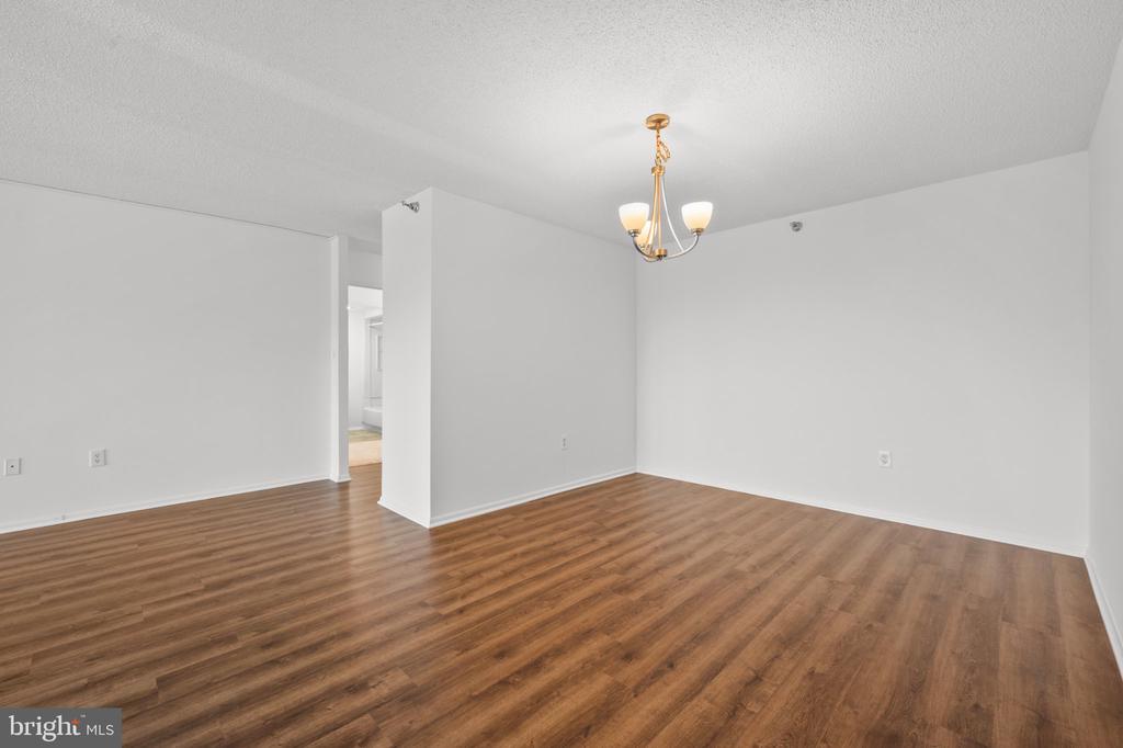15115 INTERLACHEN DRIVE Unit: 3-601