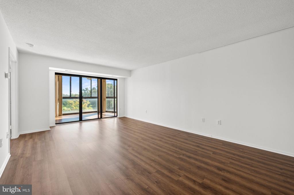 15115 INTERLACHEN DRIVE Unit: 3-601