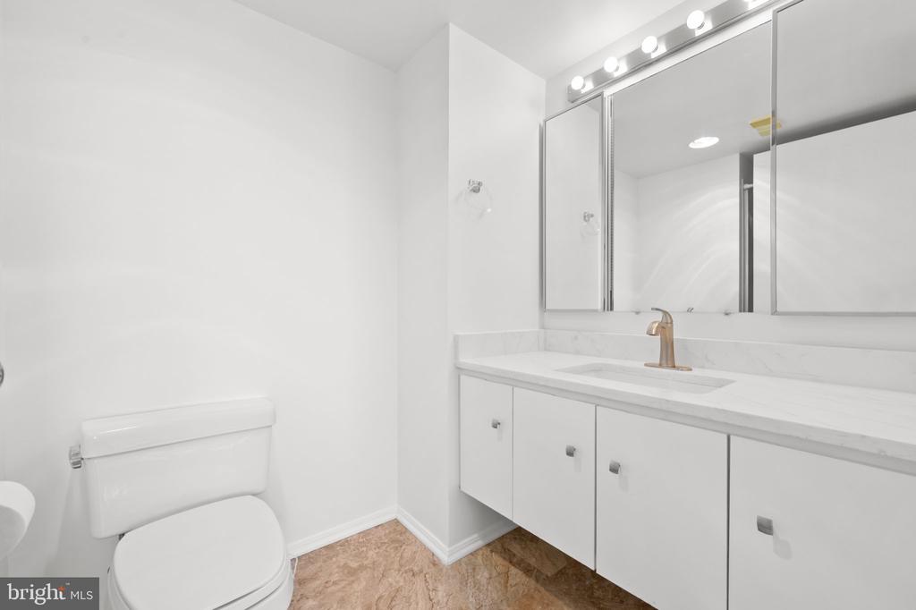 15115 INTERLACHEN DRIVE Unit: 3-601