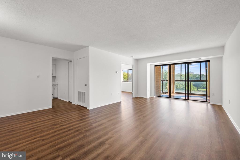 15115 INTERLACHEN DRIVE Unit: 3-601