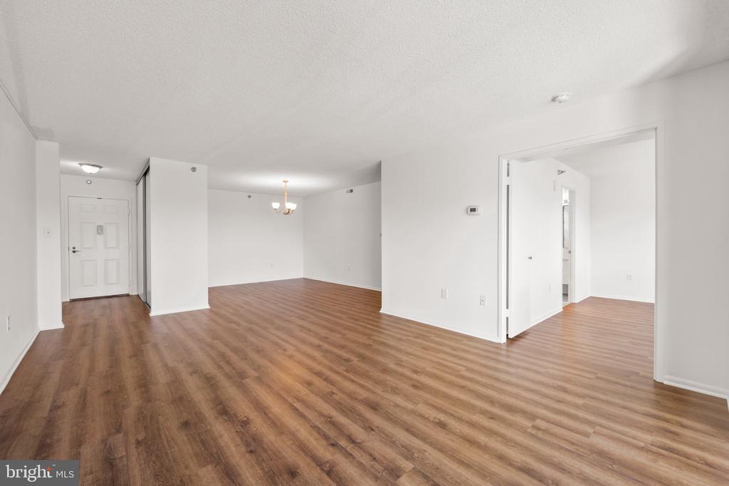 15115 INTERLACHEN DRIVE Unit: 3-601