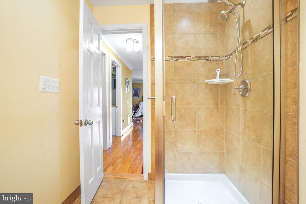 7368 WESTLAKE TERRACE Unit: 111