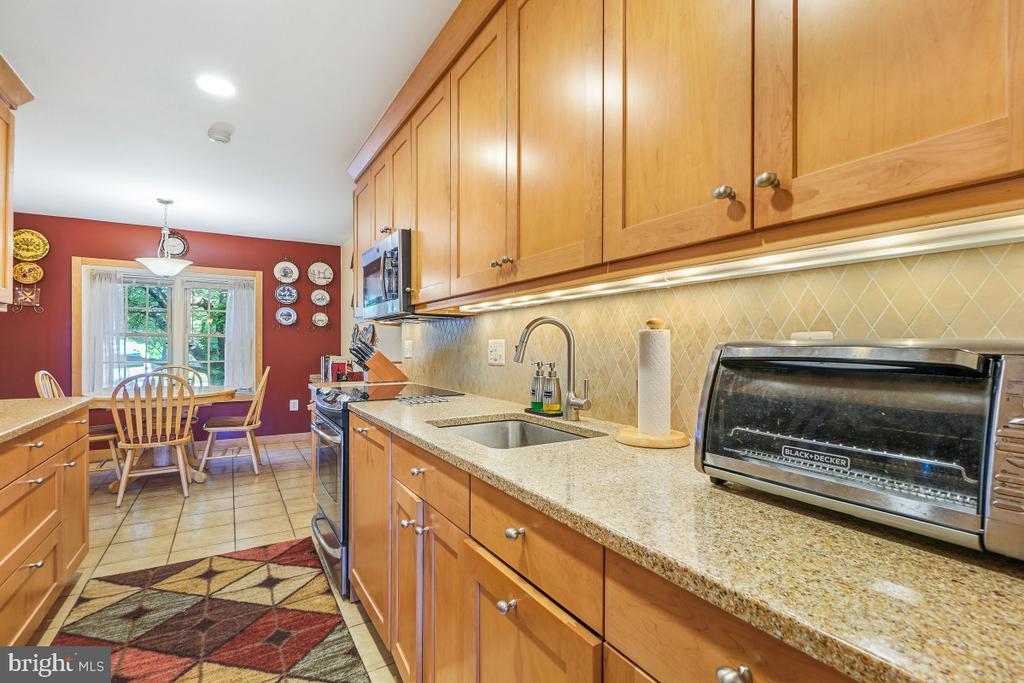 7368 WESTLAKE TERRACE Unit: 111