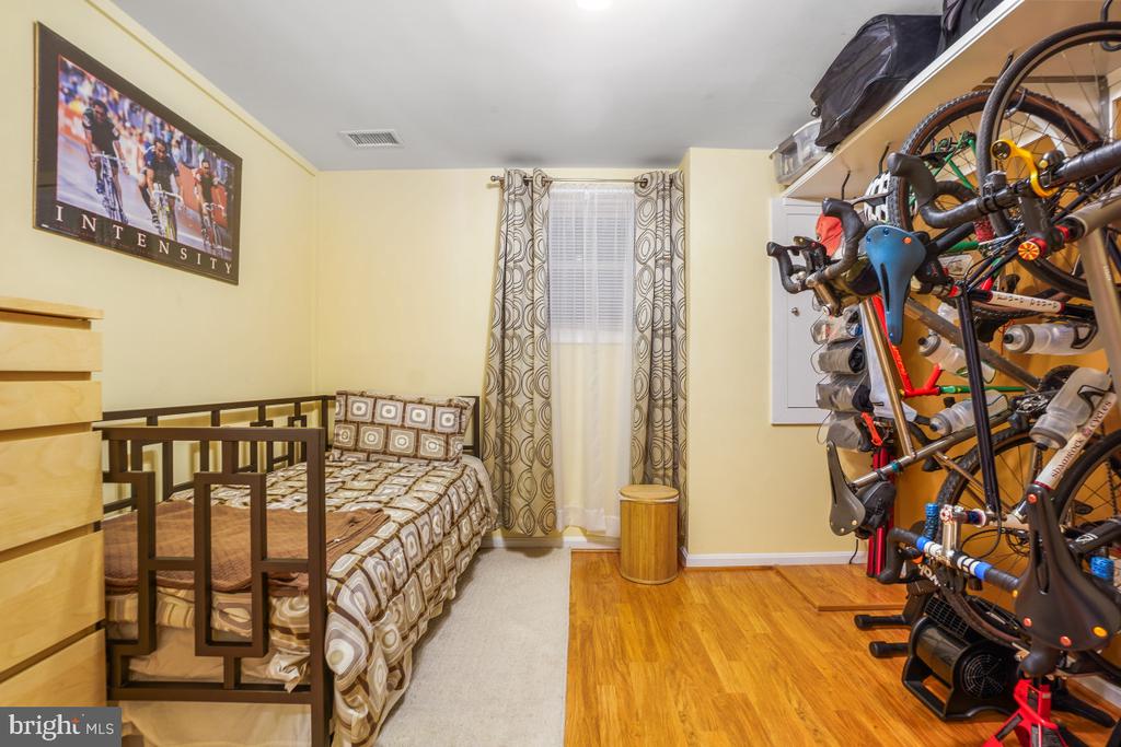 7368 WESTLAKE TERRACE Unit: 111