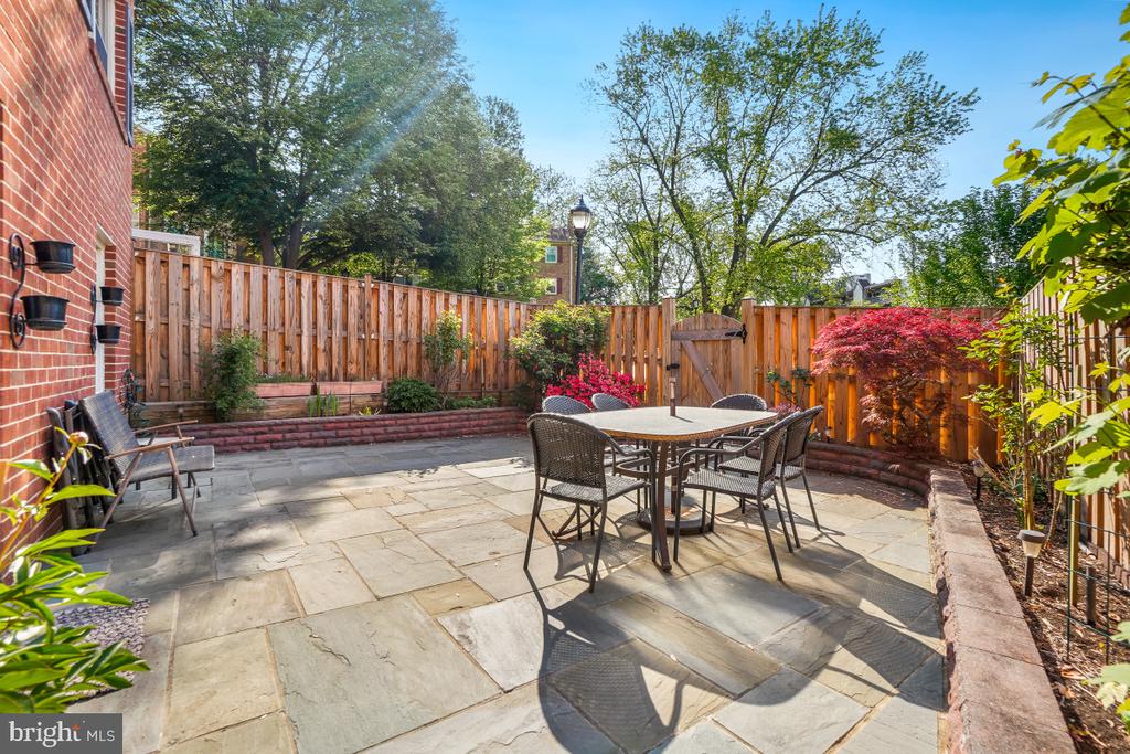 7368 WESTLAKE TERRACE Unit: 111