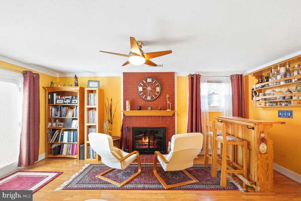 7368 WESTLAKE TERRACE Unit: 111