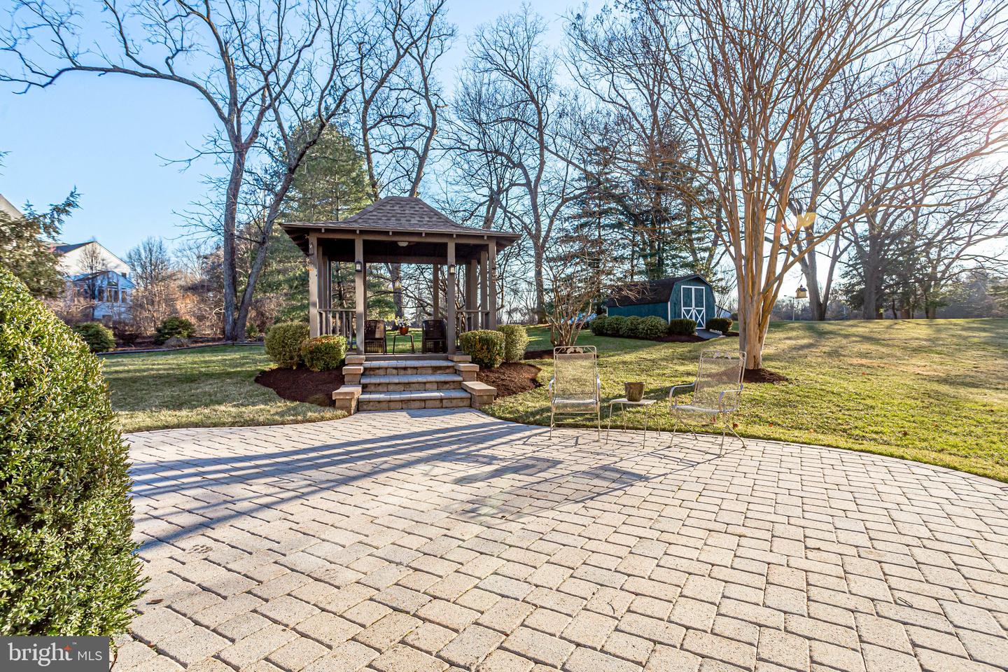 3000 Northern Dancer ROAD