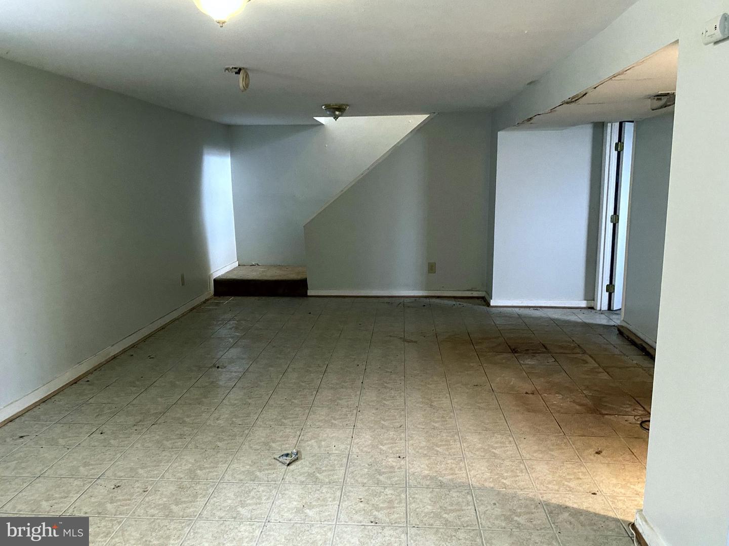 6512 Quentin COURT