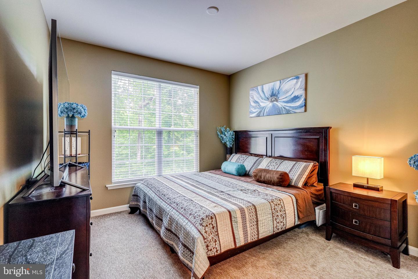 8800 Nancy LANE