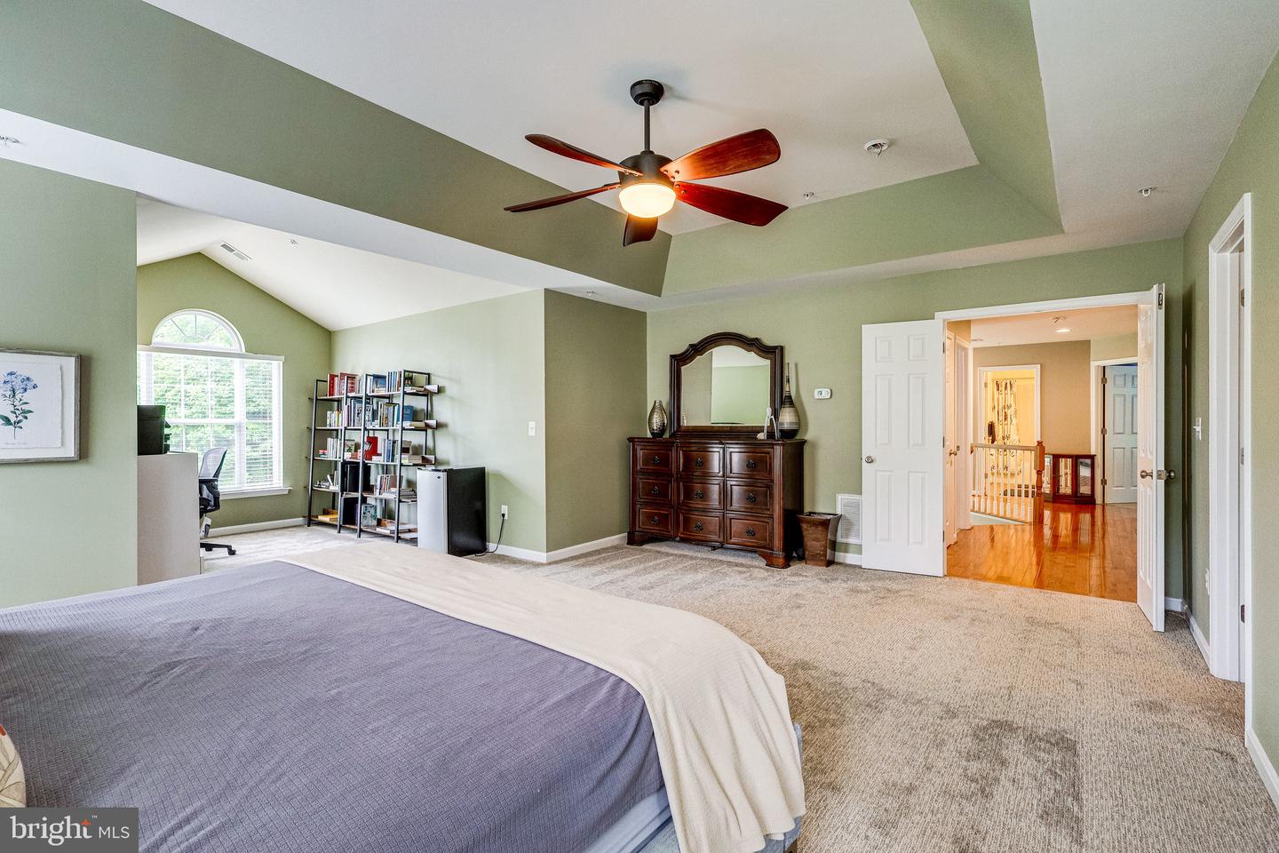 8800 Nancy LANE