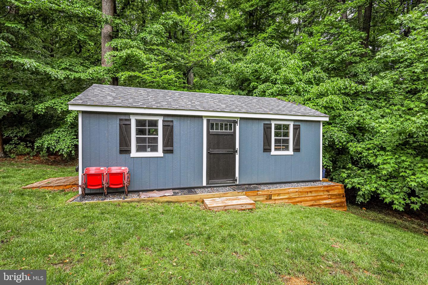 8800 Nancy LANE