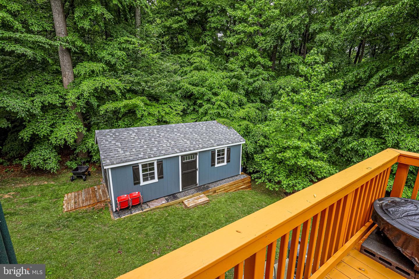 8800 Nancy LANE