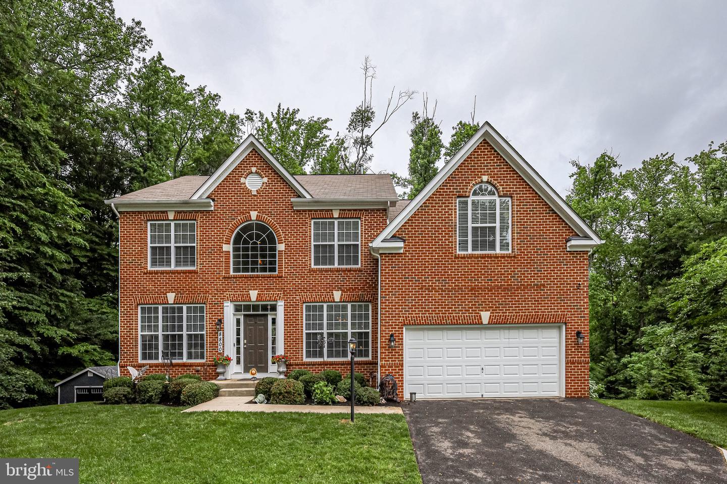 8800 Nancy LANE