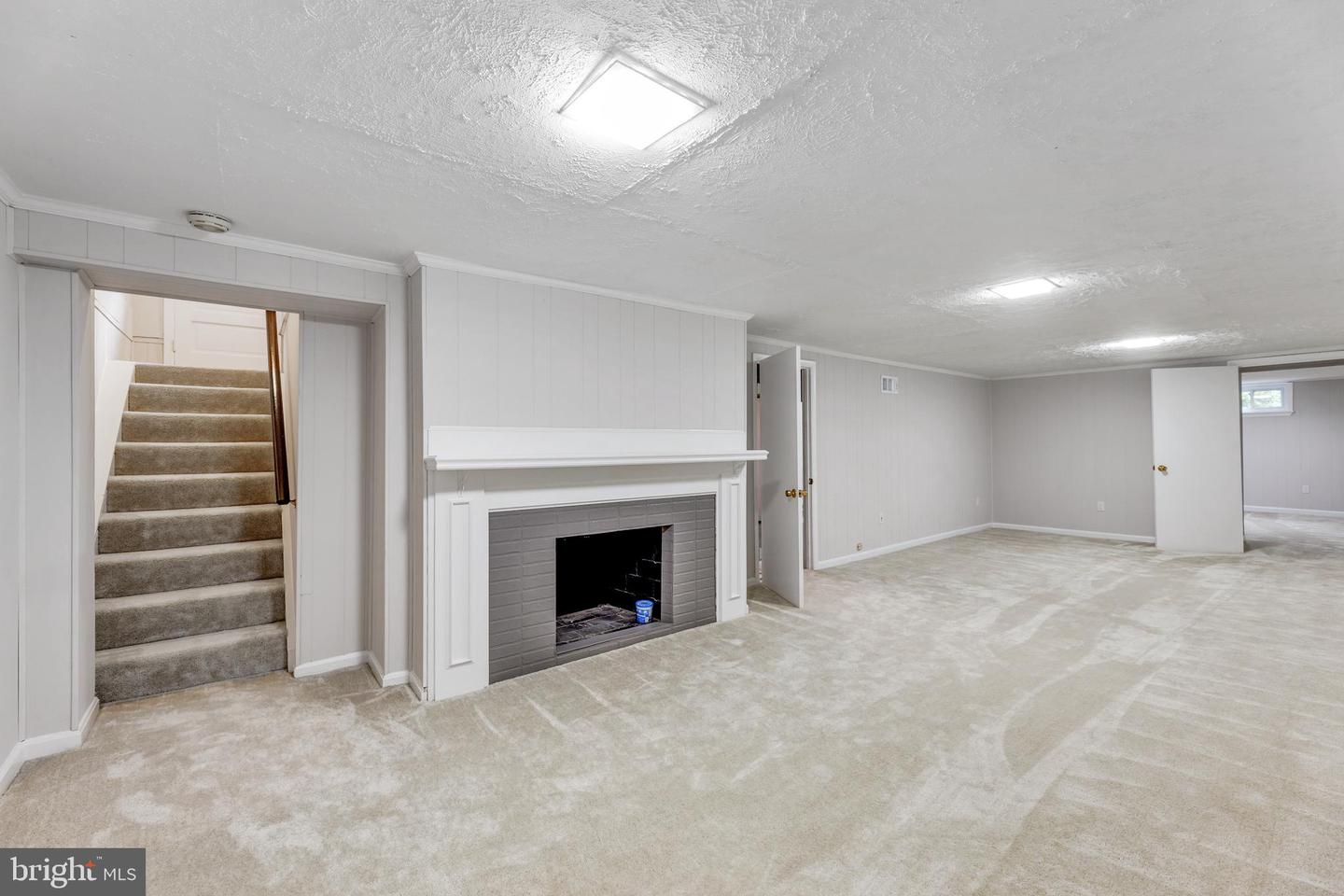 7105 Muir DRIVE