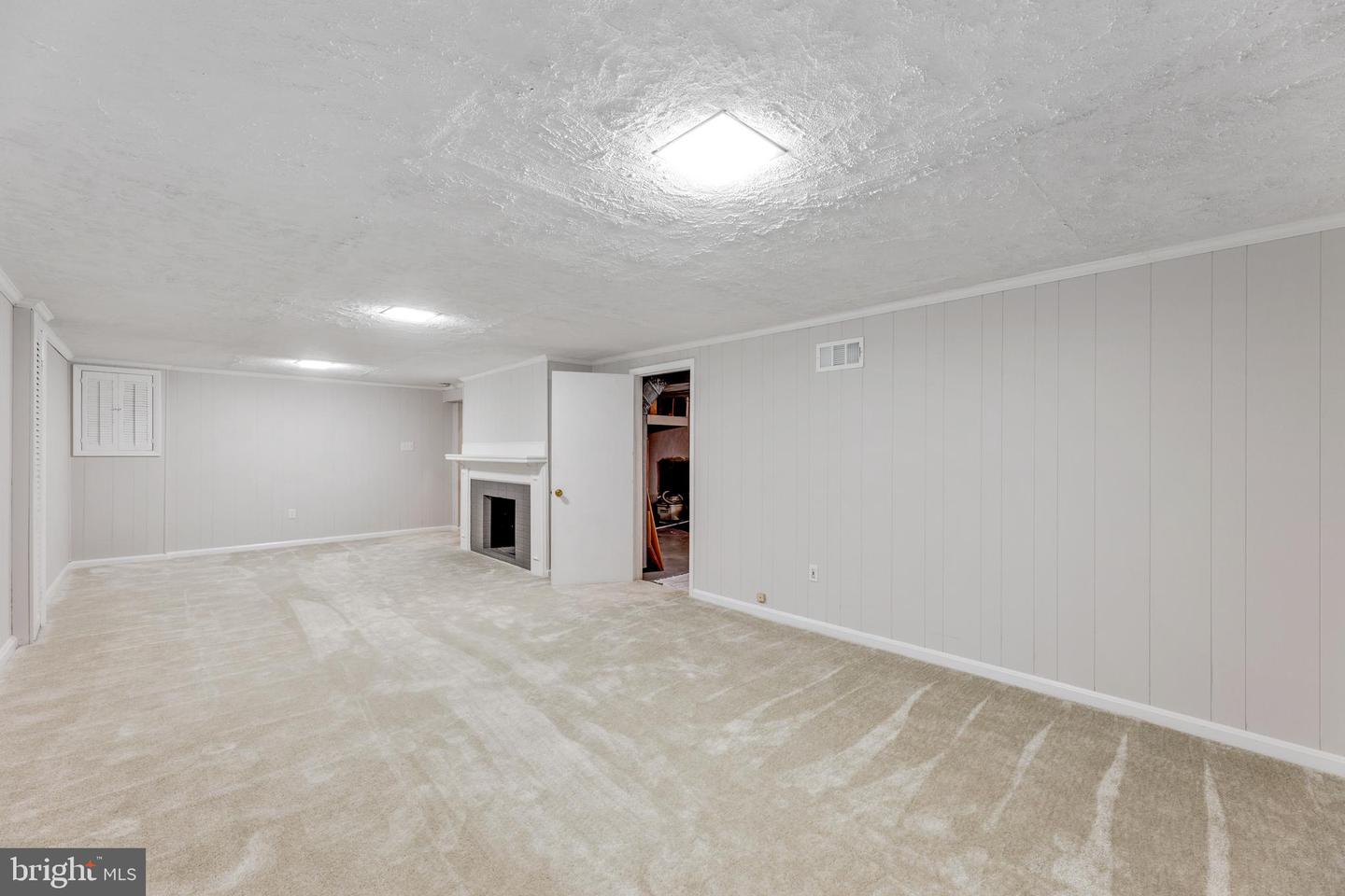 7105 Muir DRIVE