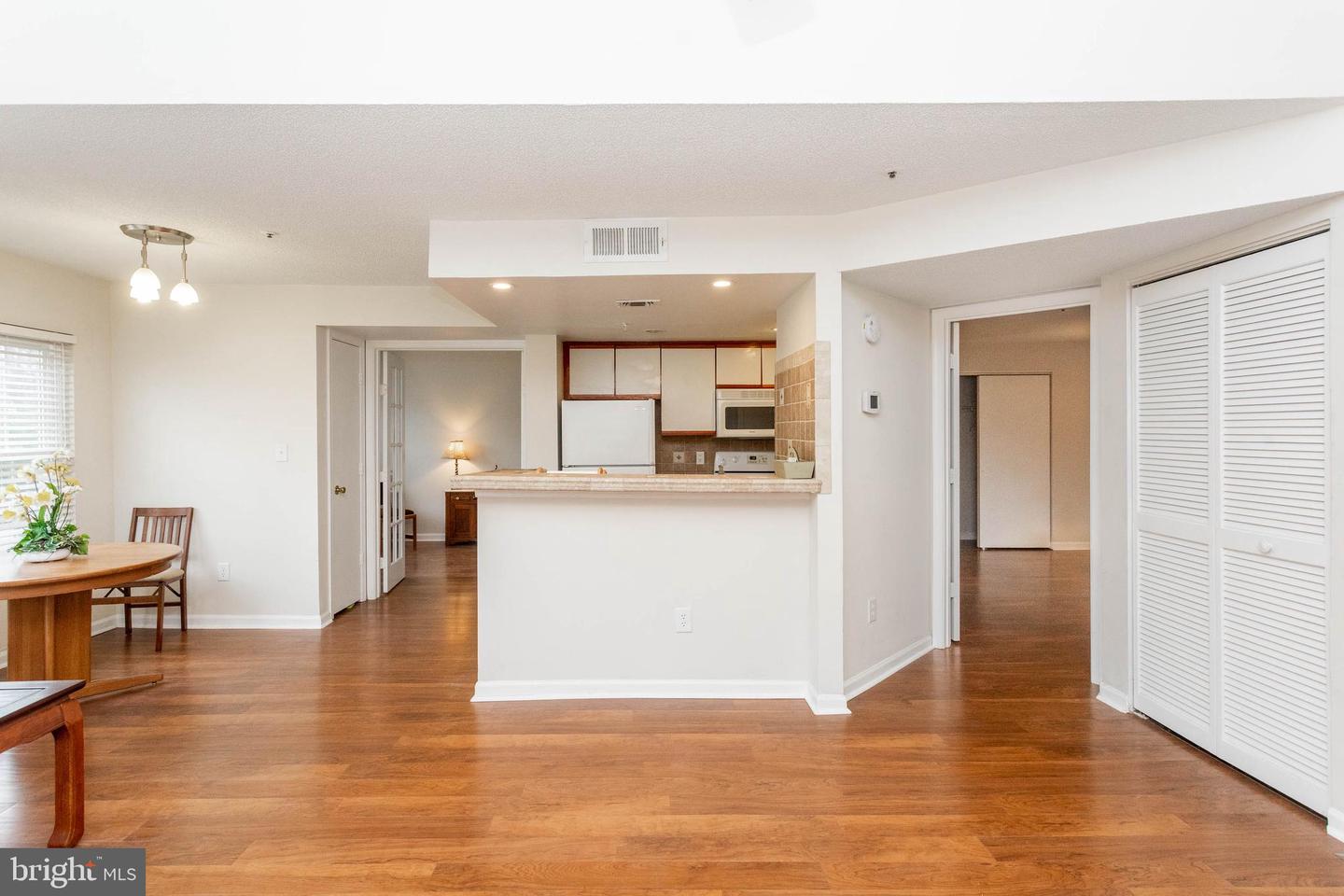 15829 Easthaven COURT Unit: 103
