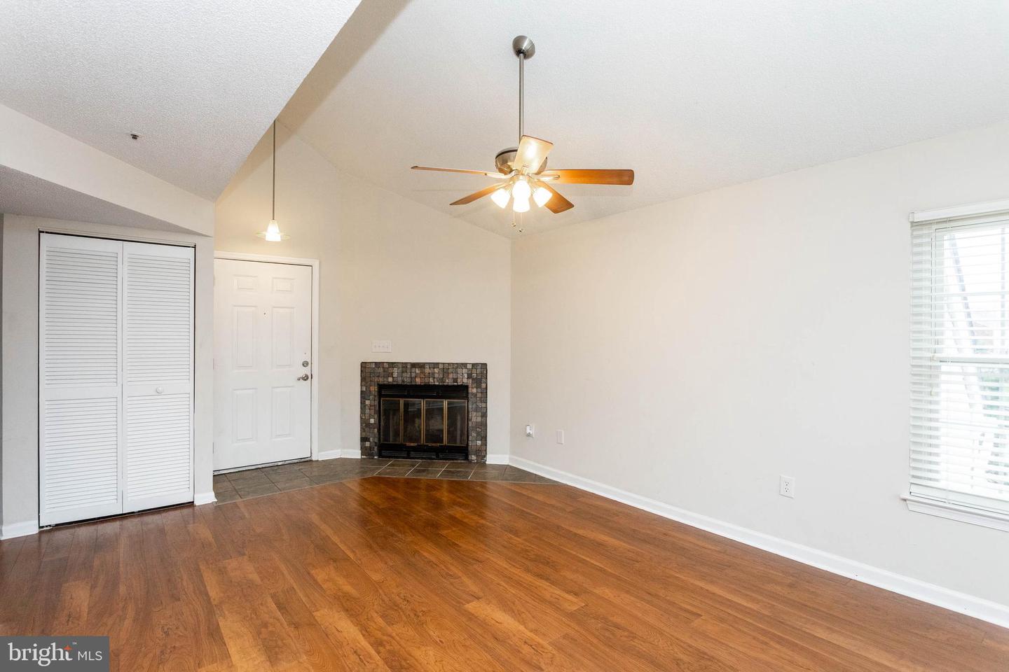 15829 Easthaven COURT Unit: 103