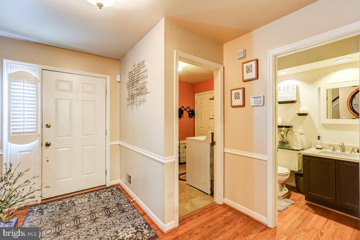 15409 Pine Tree COURT