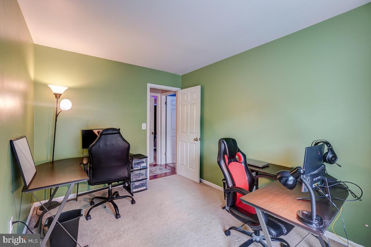 15409 Pine Tree COURT