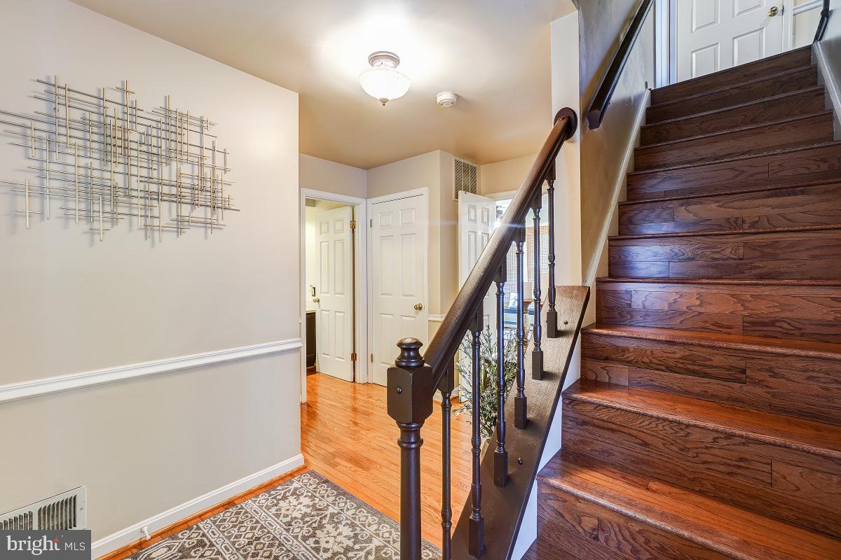 15409 Pine Tree COURT