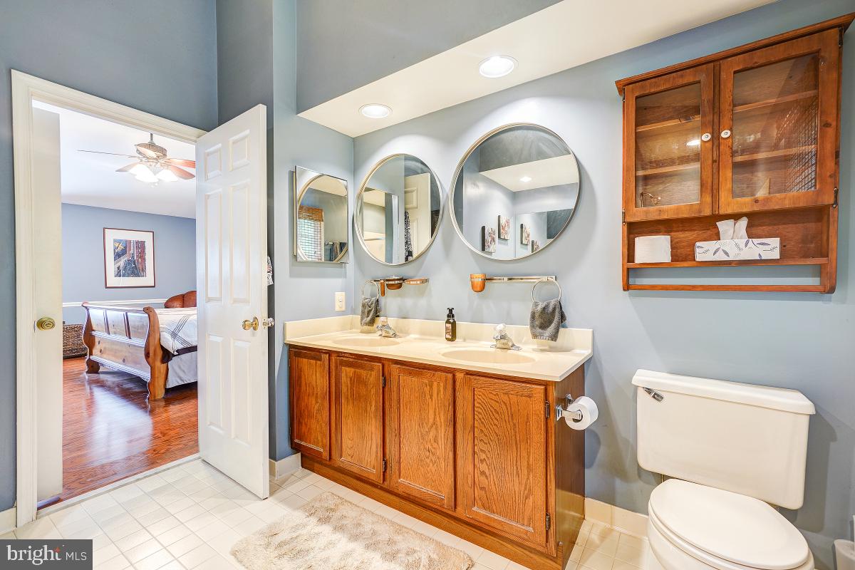 15409 Pine Tree COURT