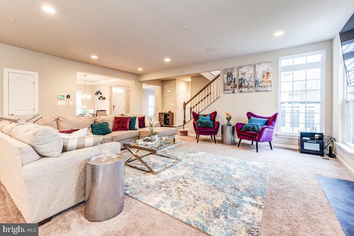 6204 Oglethorpe Mill DRIVE