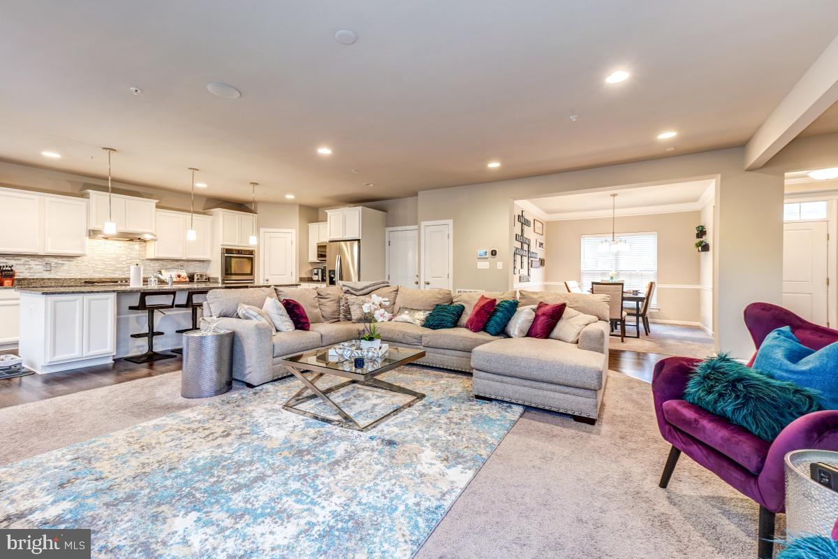 6204 Oglethorpe Mill DRIVE
