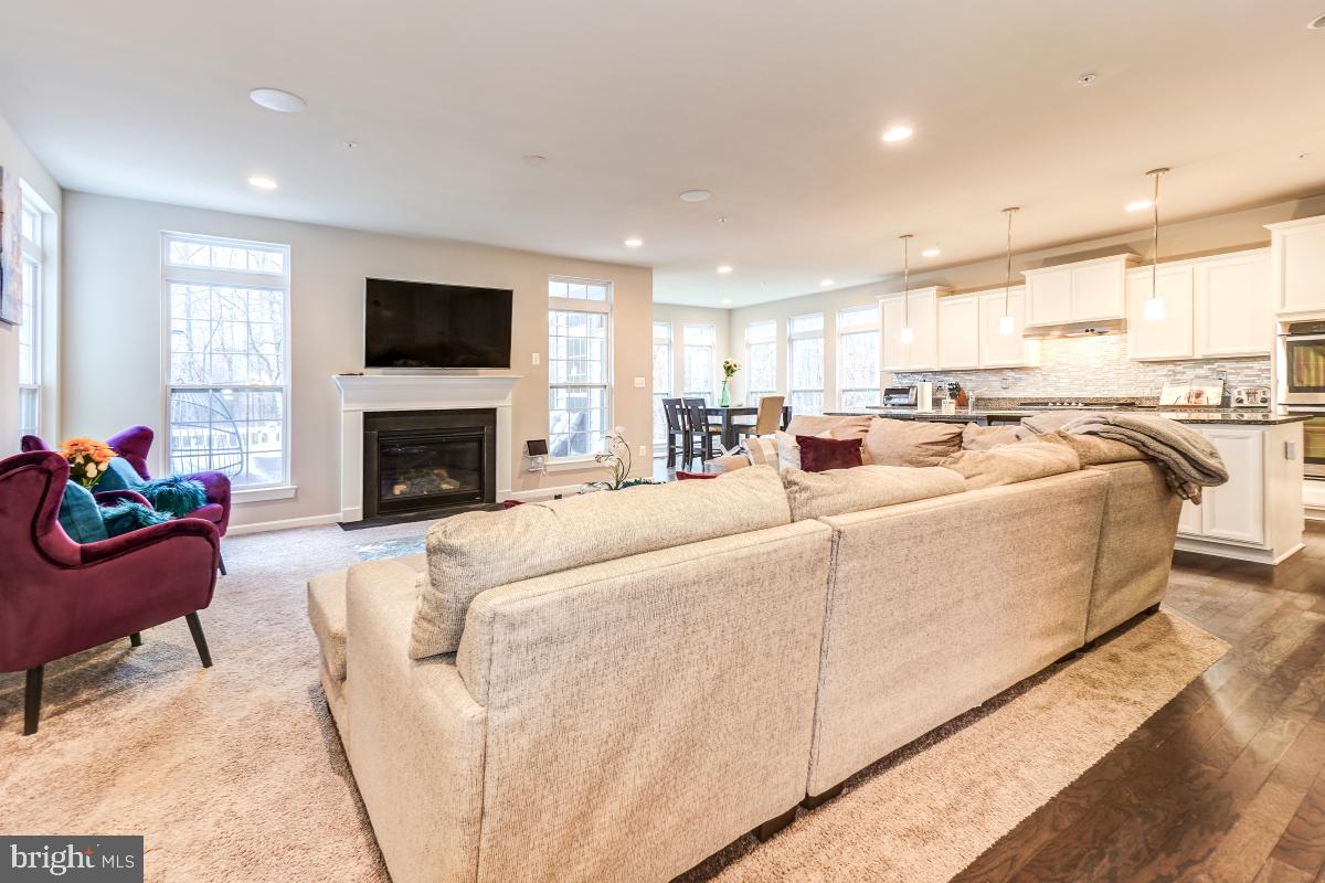 6204 Oglethorpe Mill DRIVE