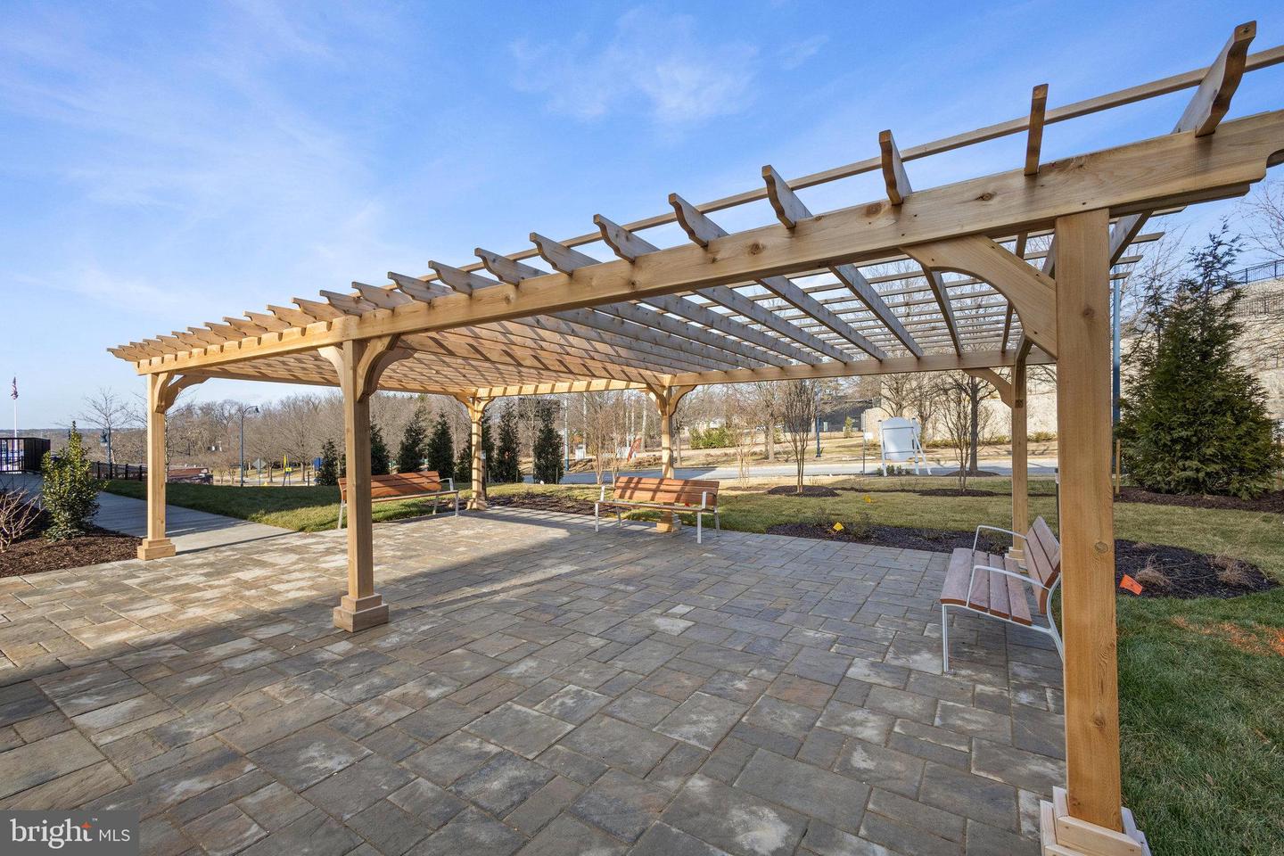 100 Saint Ives PLACE Unit: 3004
