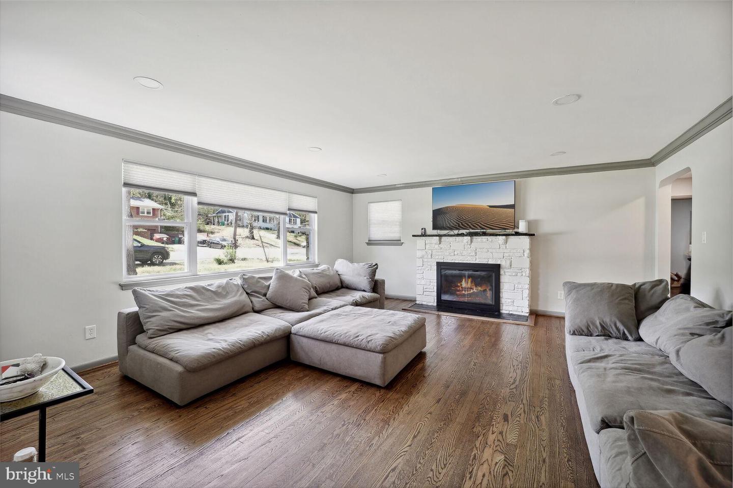 5114 Sharon ROAD