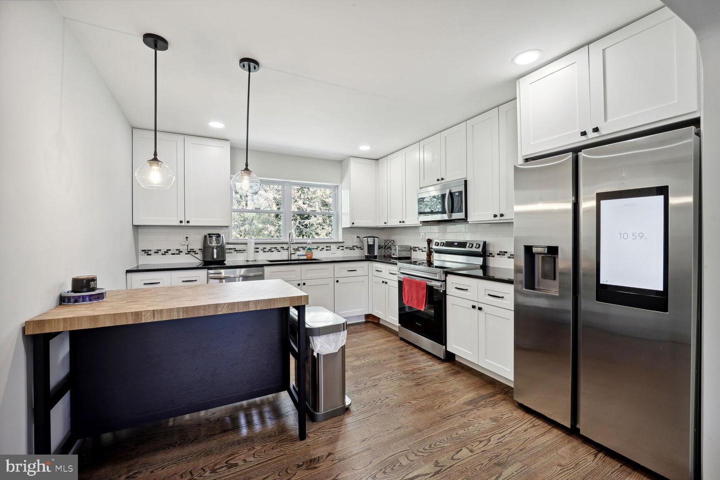 5114 Sharon ROAD