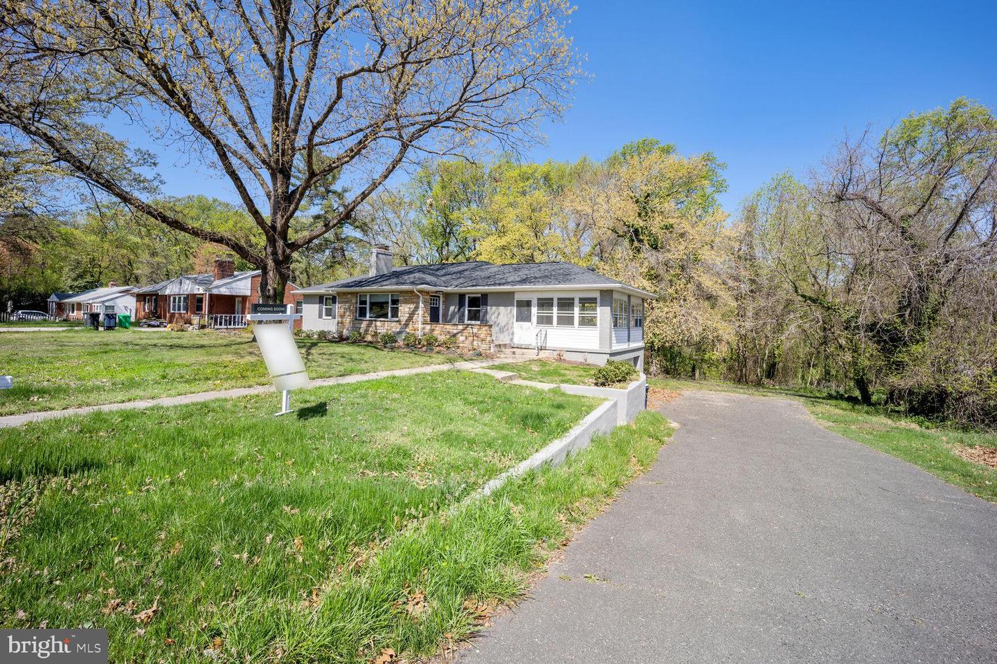5114 Sharon ROAD