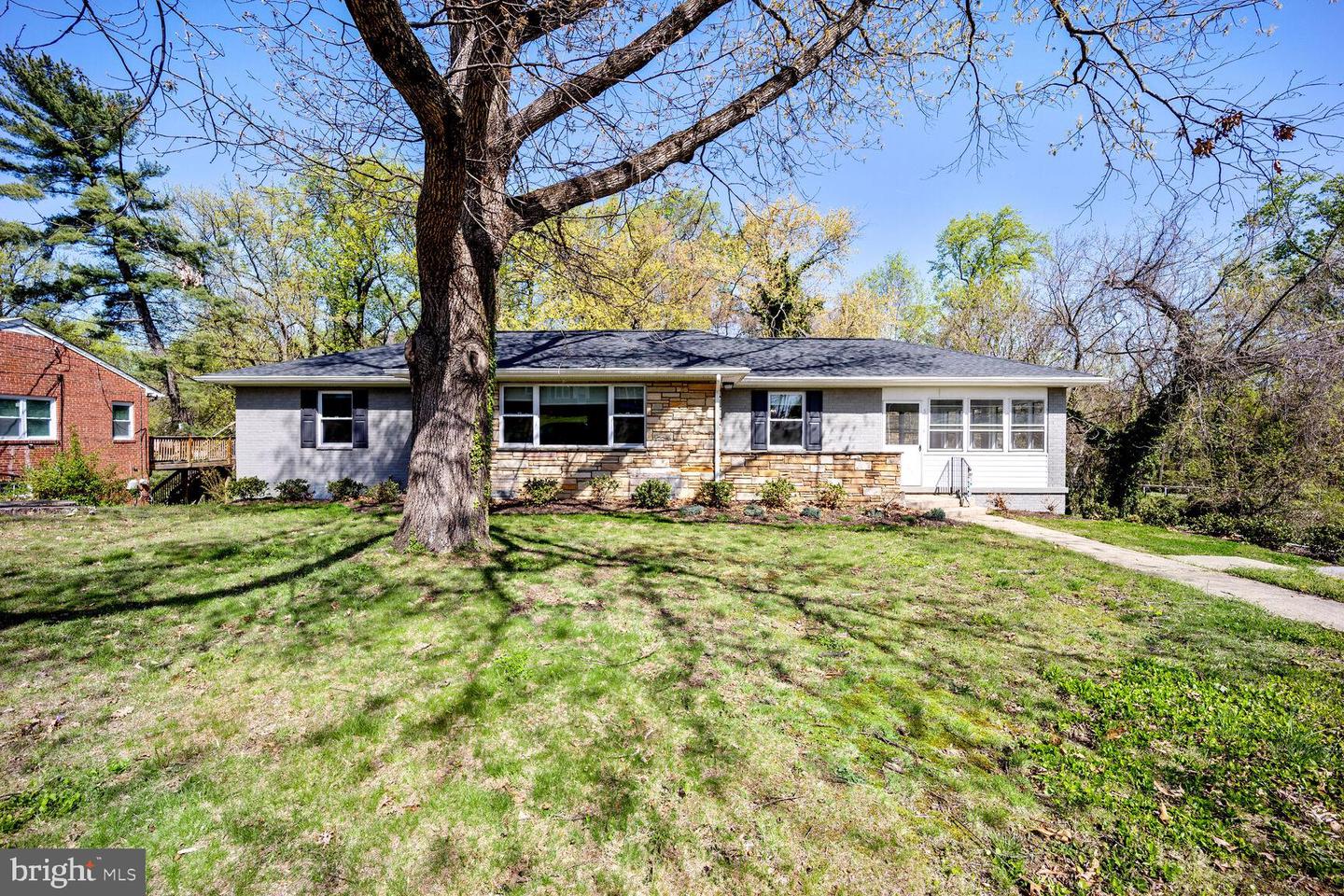 5114 Sharon ROAD