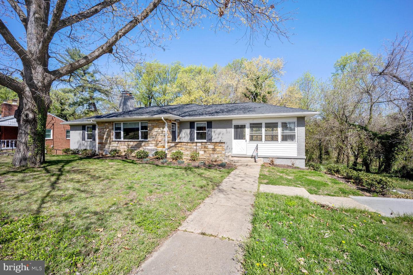 5114 Sharon ROAD