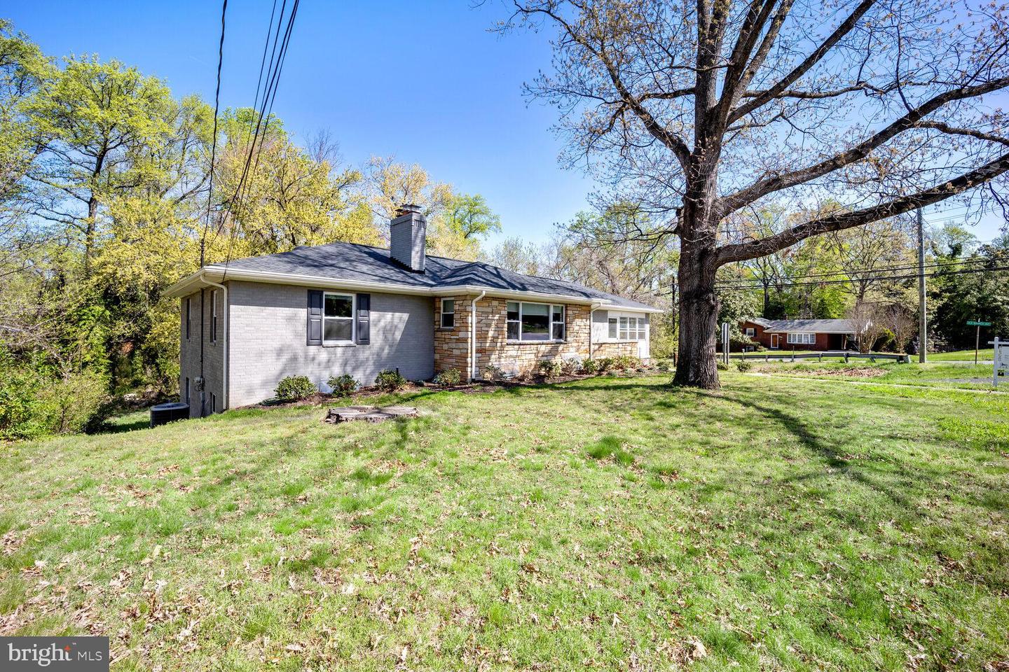 5114 Sharon ROAD