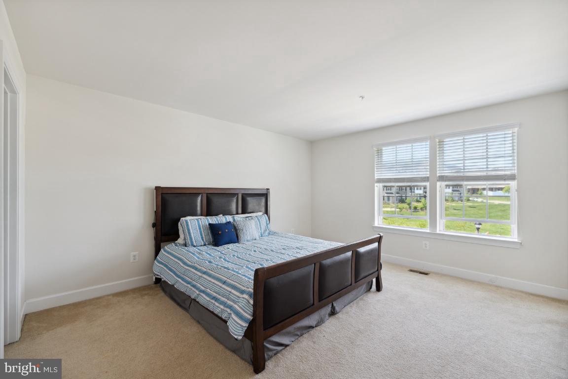 9177 Fox Stream WAY