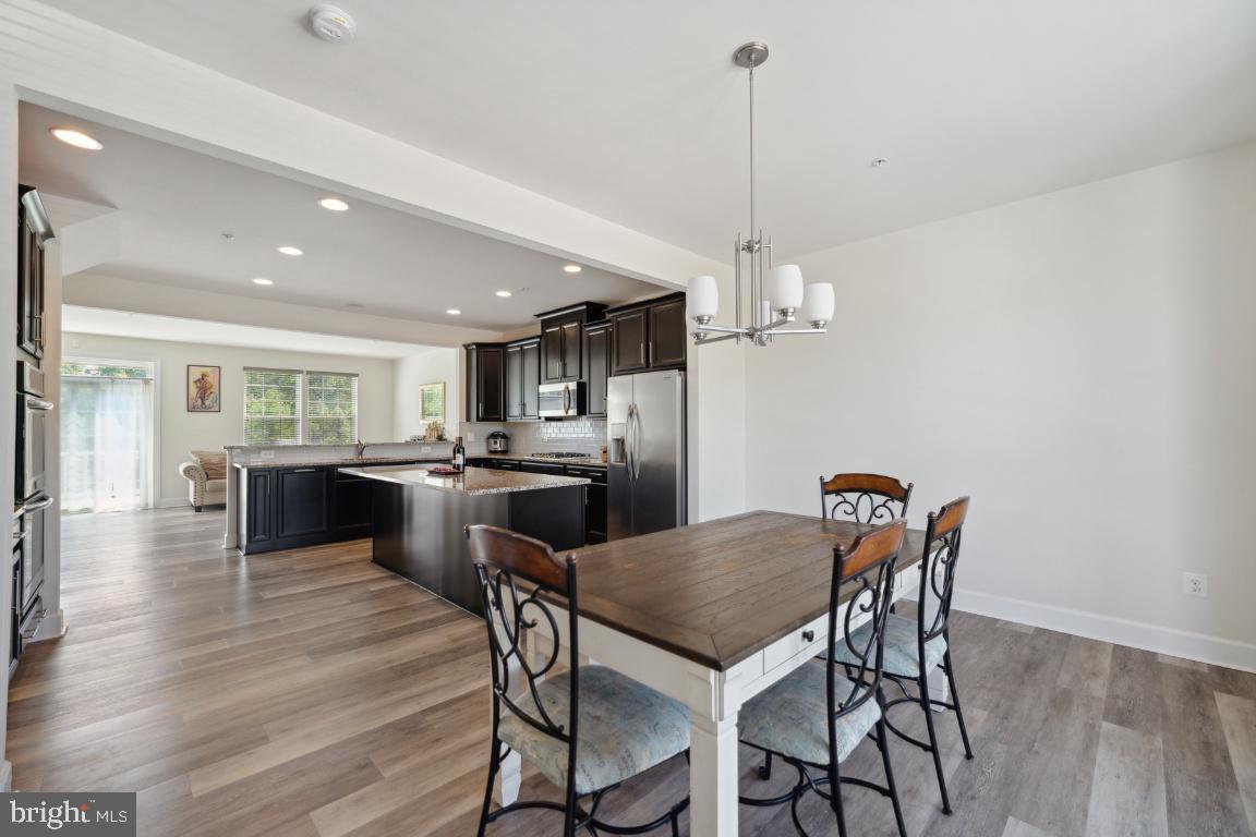 9177 Fox Stream WAY